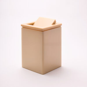 Theory Lixeira Tampa Basculante Móvel (19x29x19cm) Resina