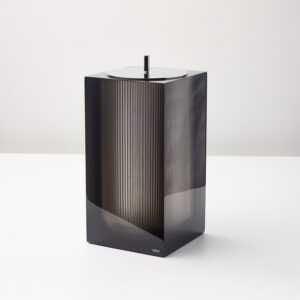 Lux Tampa Inox, Lixeira Fechada (16x33x16cm) Resina/Inox Polido